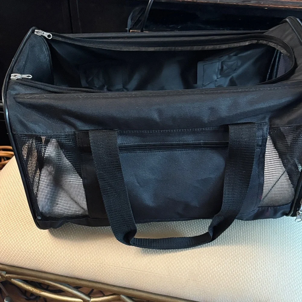 Black airline approved Pet Carrier for Dogs